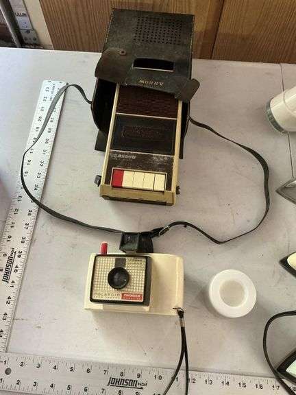 Irons/camera/cassette player etc.