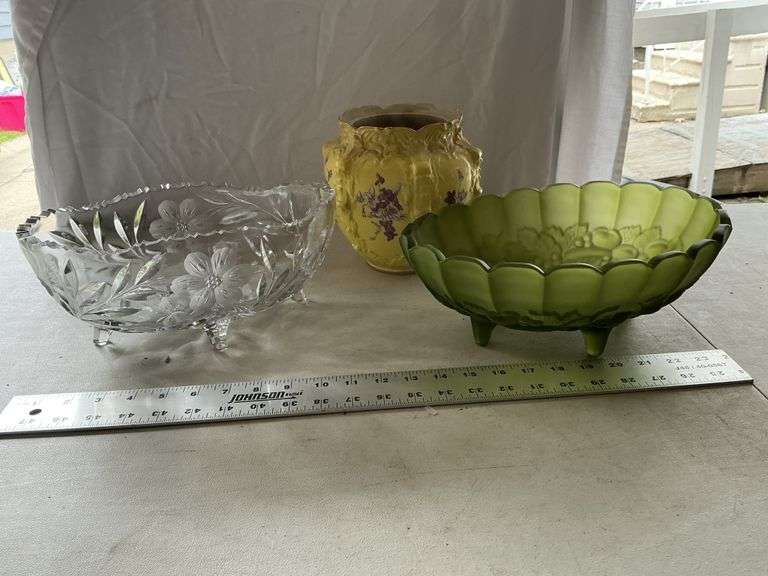 Fruit bowls, vase