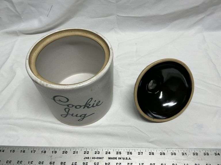 Monmouth Pottery cookie jar