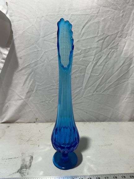 Aqua blue swung vase