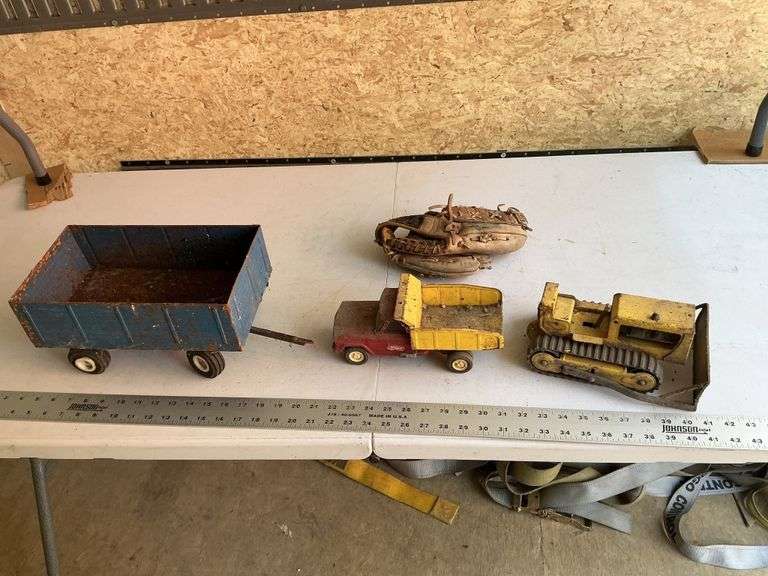 Metal toys and glove