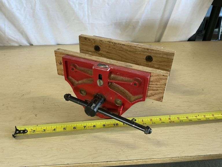 JET 9" woodworking vise