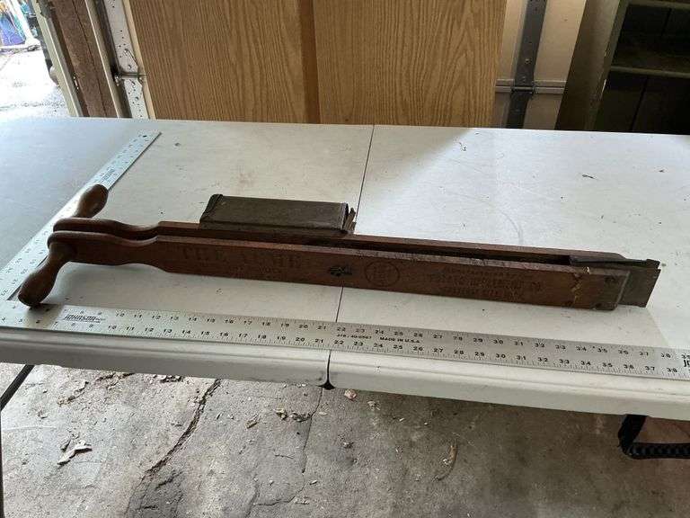 Acme stab planter