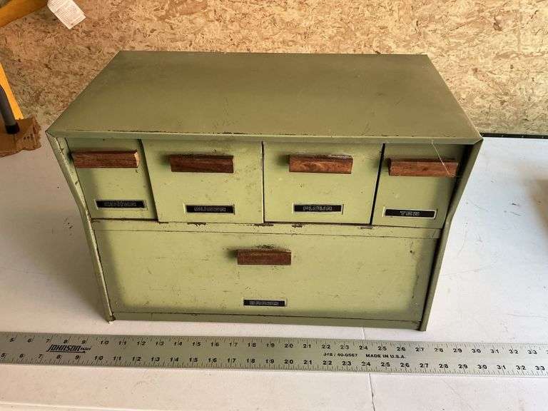 Metal baking/bread box