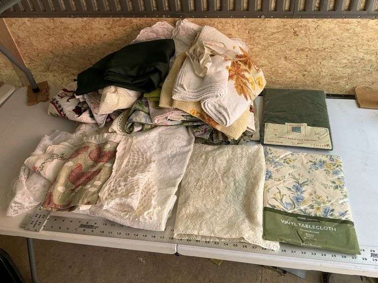 Tablecloths and towels etc.