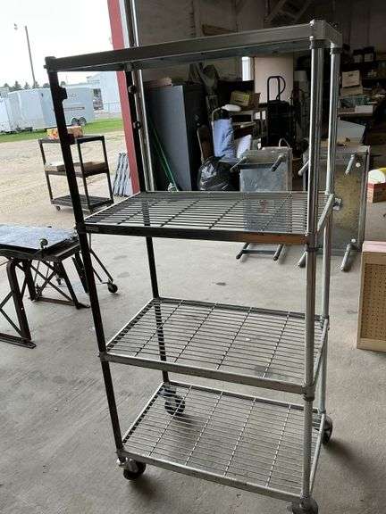 Wire shelf on wheels 63 x 20 x 30