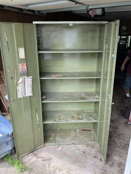 Metal cabinet 3' x 6' x 15"
