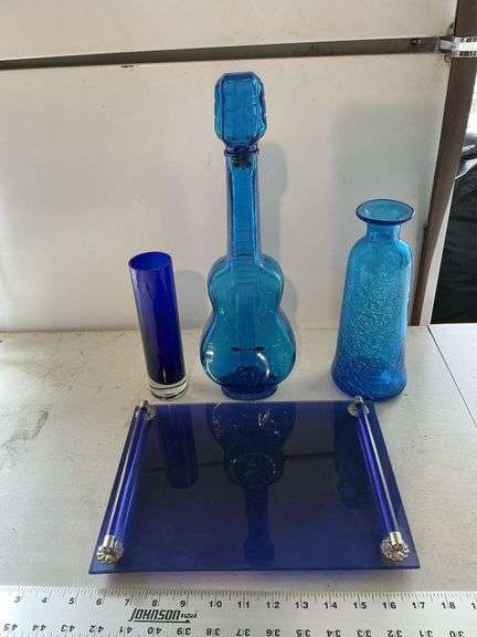 Vases, tray