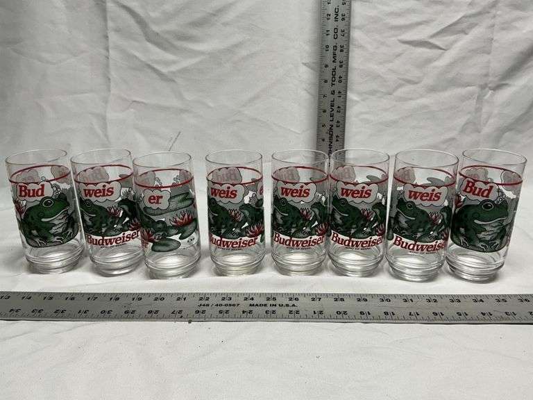 Bud-Weis-er frog glasses