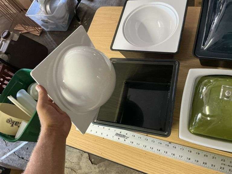 Plastic servers