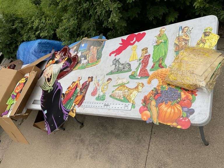 Vintage cardboard decorations
