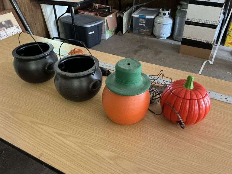 Halloween decor