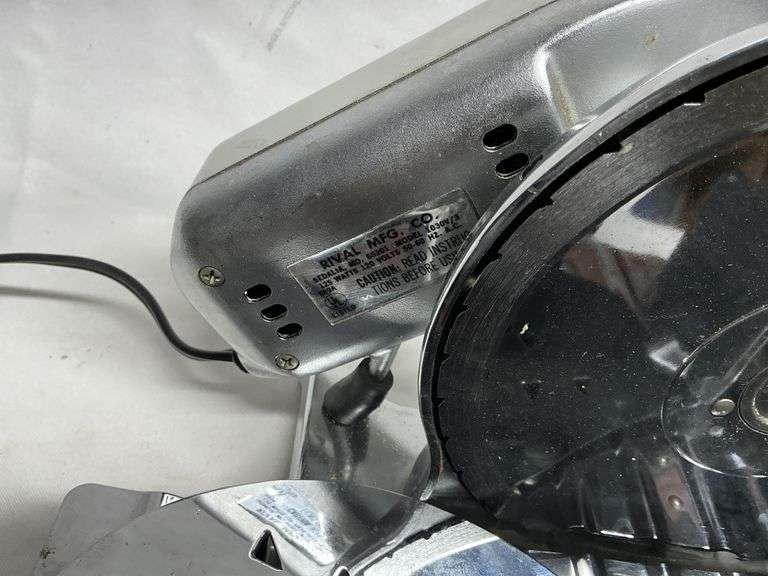Meat slicer