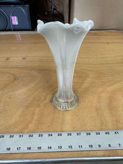 White opalescent vase