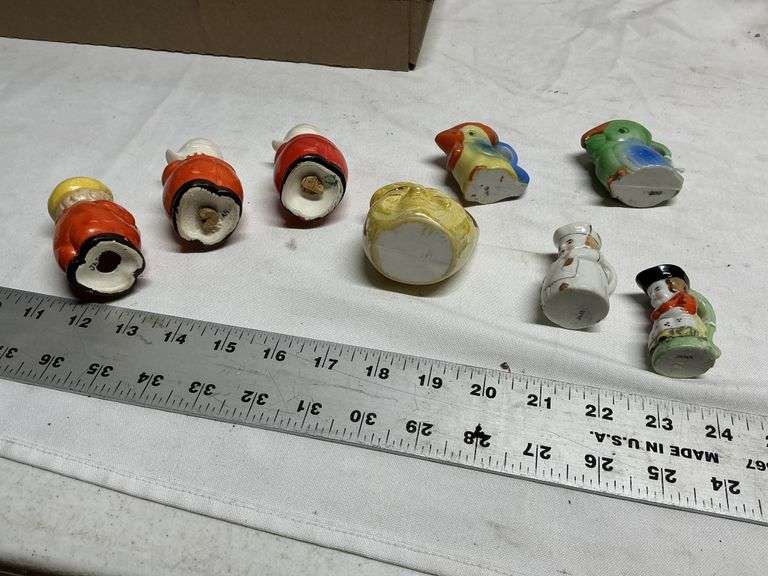 Vintage Japan miniature creamers and salt/peppers