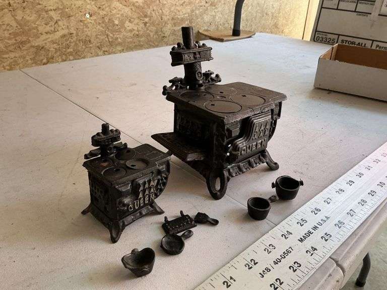 Miniature cast-iron stoves