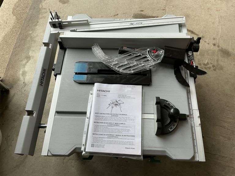 Hitachi jobsite table saw