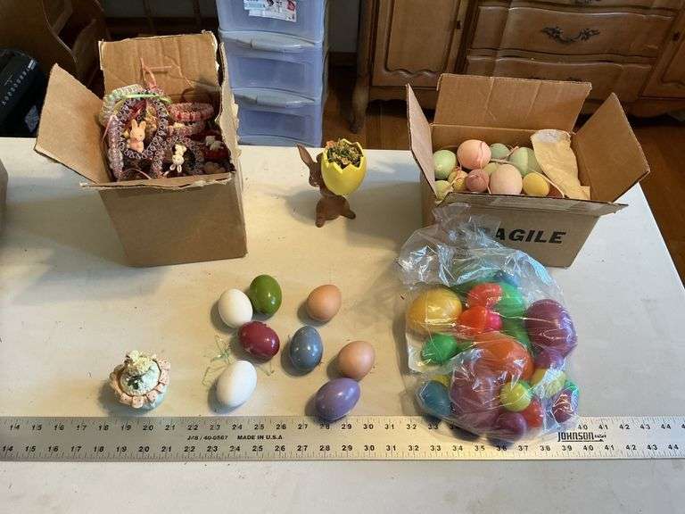 Easter ornaments and decor