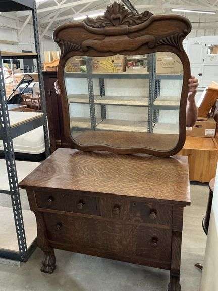 Dresser with mirror- missing 2 casters