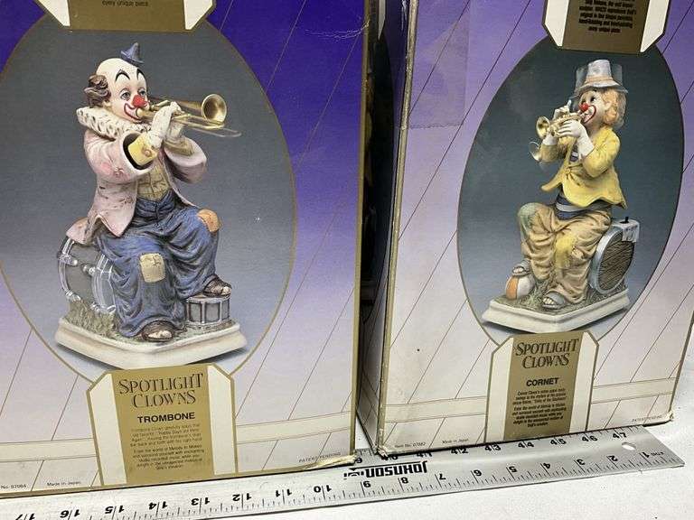 Melody in Motion, hand-painted porcelain music