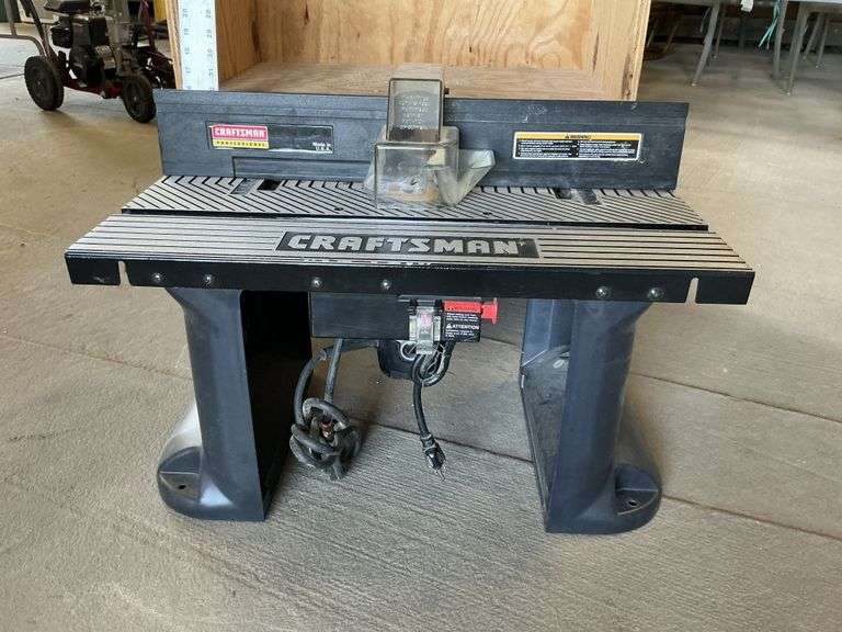 Craftsman professional router with cart
