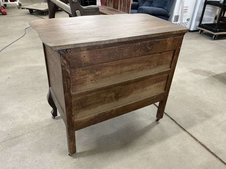 Dresser 35" x 20" x 30"