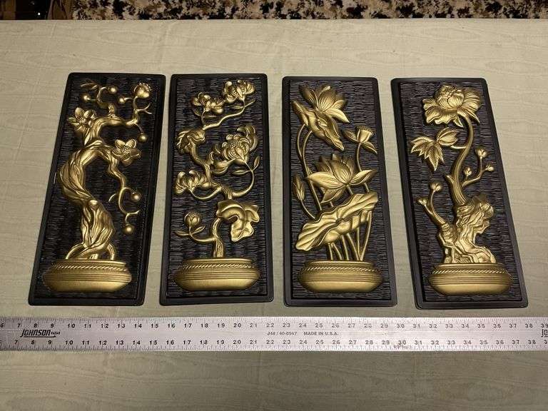 Vintage plastic wall hangings