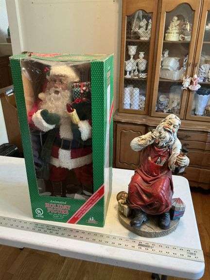 Santa figurines