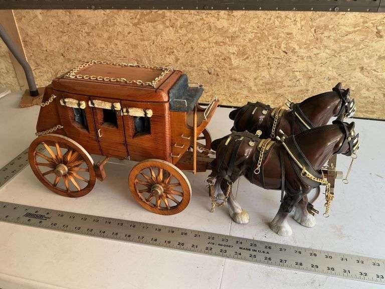 Stagecoach lamp