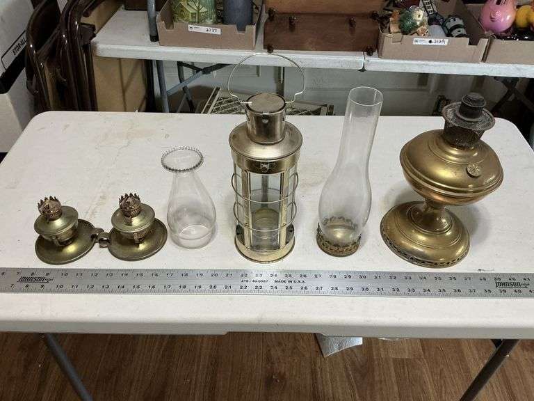 Aladdin oil lamp/lantern