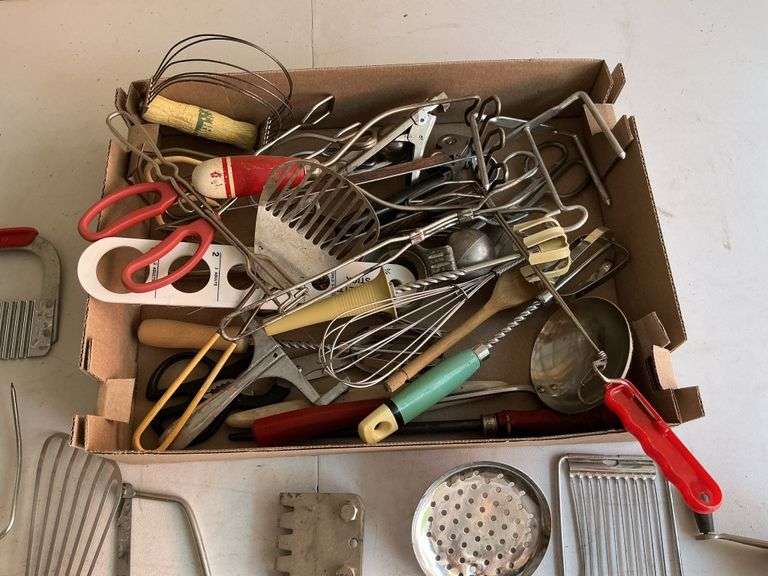 Kitchen utensils