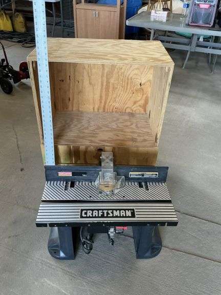 Craftsman professional router with cart