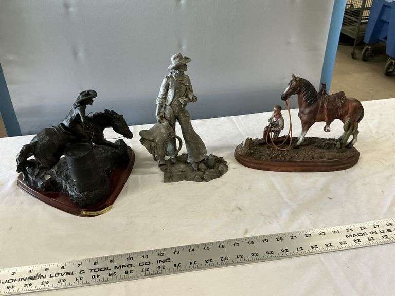 Horse/western statues-some broken pieces