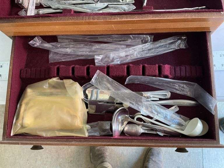 Rogers flatware set with case