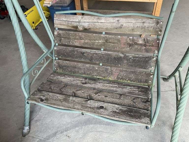 Yard swing