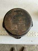 Wagner's cast-iron Dutch oven