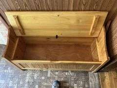 Storage box/bench 43" x 17" x 24"