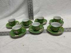 Cups/saucers