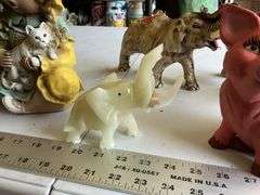 Figurines