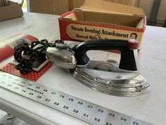 Betty Crocker steam iron