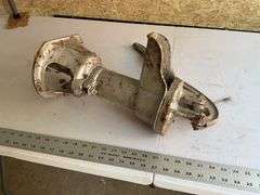 Cast-iron cistern pump