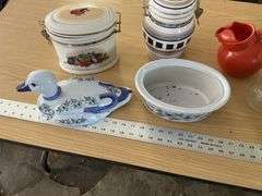 Canisters/duck on the nest, etc.