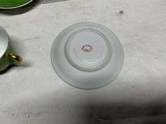 Cups/saucers