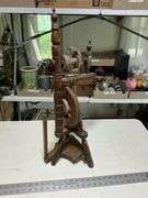 Miniature spinning wheel