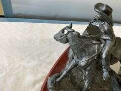 Horse/western statues-some broken pieces