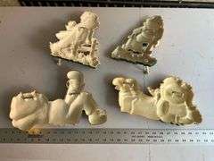 Vintage Raggedy Ann and Andy plastic wall hangings