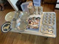 Baking pans and molds