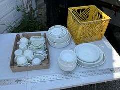 Corelle set of dishes