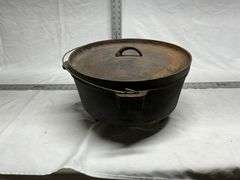 American Camper cast iron dutch oven