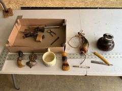 Advertising and insulator/collectibles